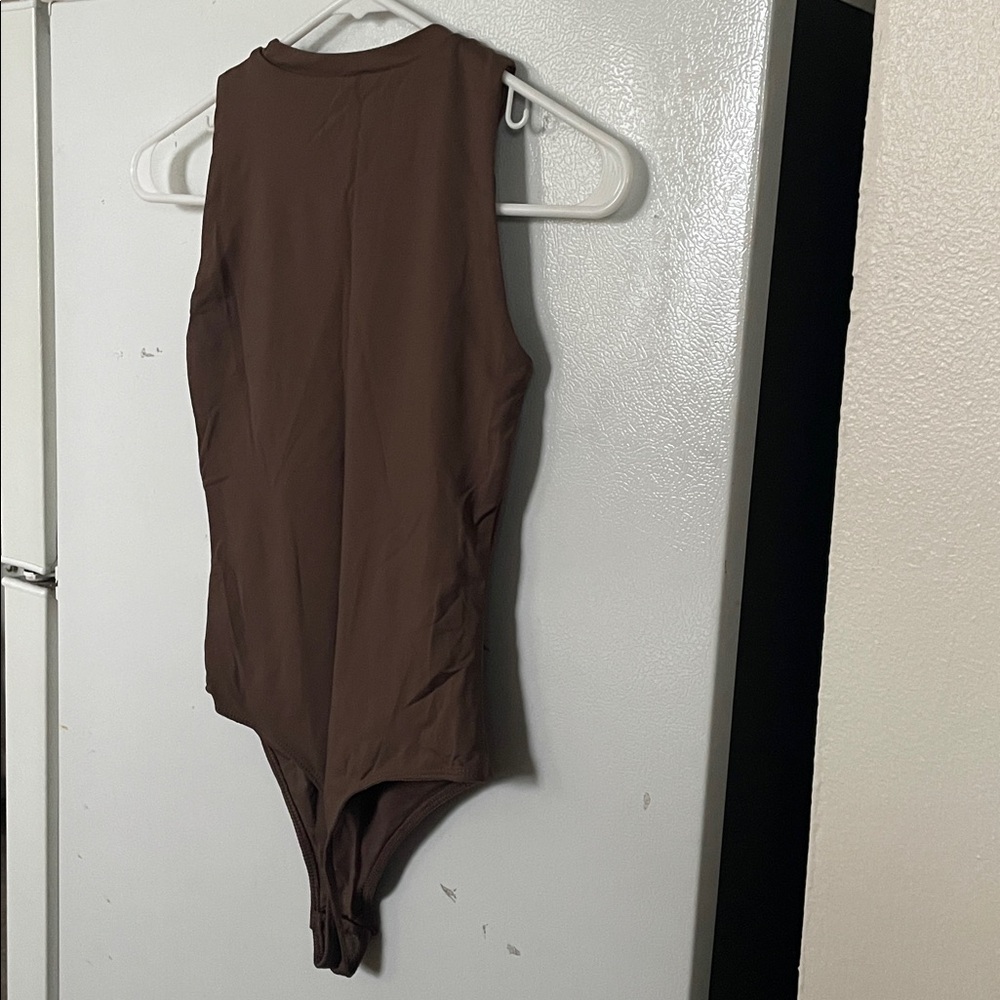 House of Harlow 1960 XS Sleeveless Bodysuit Dreamy Chocolate Balletcore - Picture 4 of 5